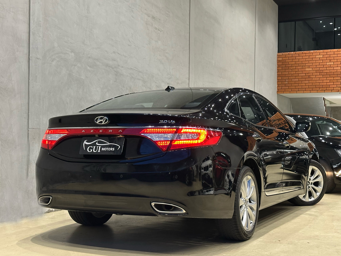 HYUNDAI AZERA