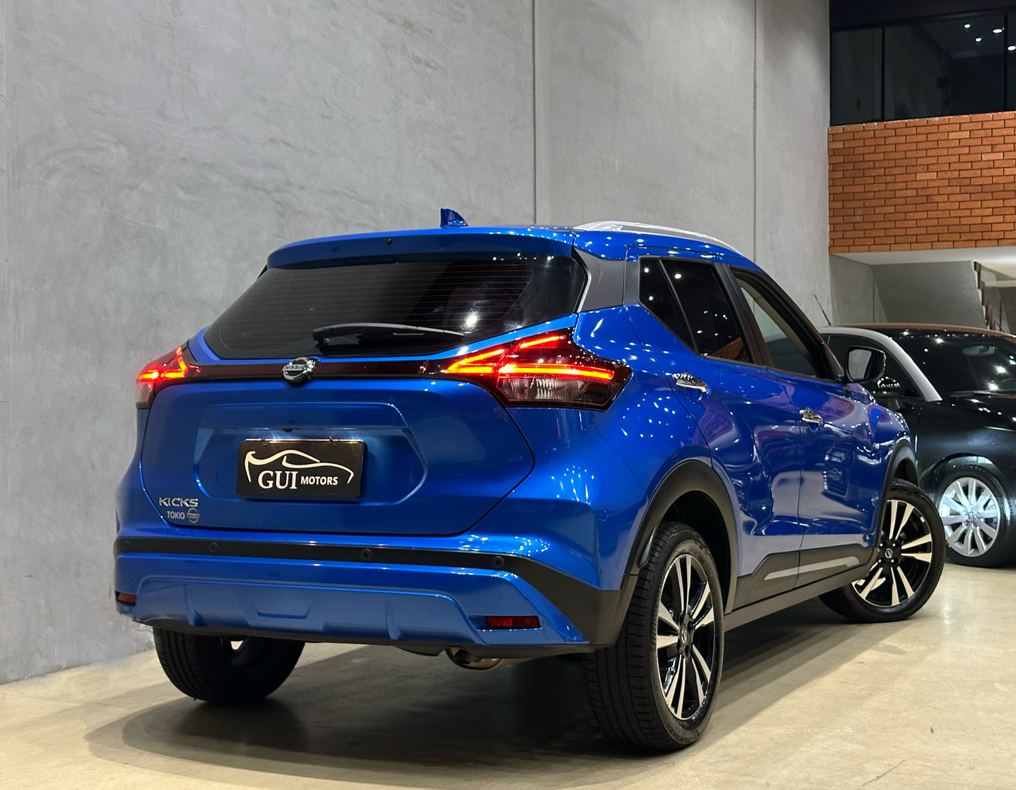 NISSAN KICKS