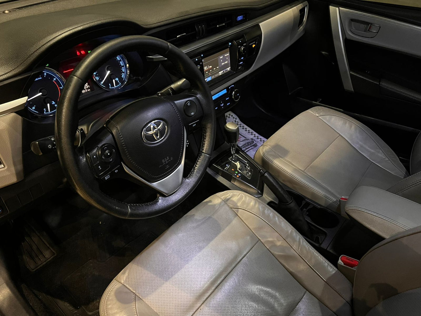 TOYOTA COROLLA 2.0