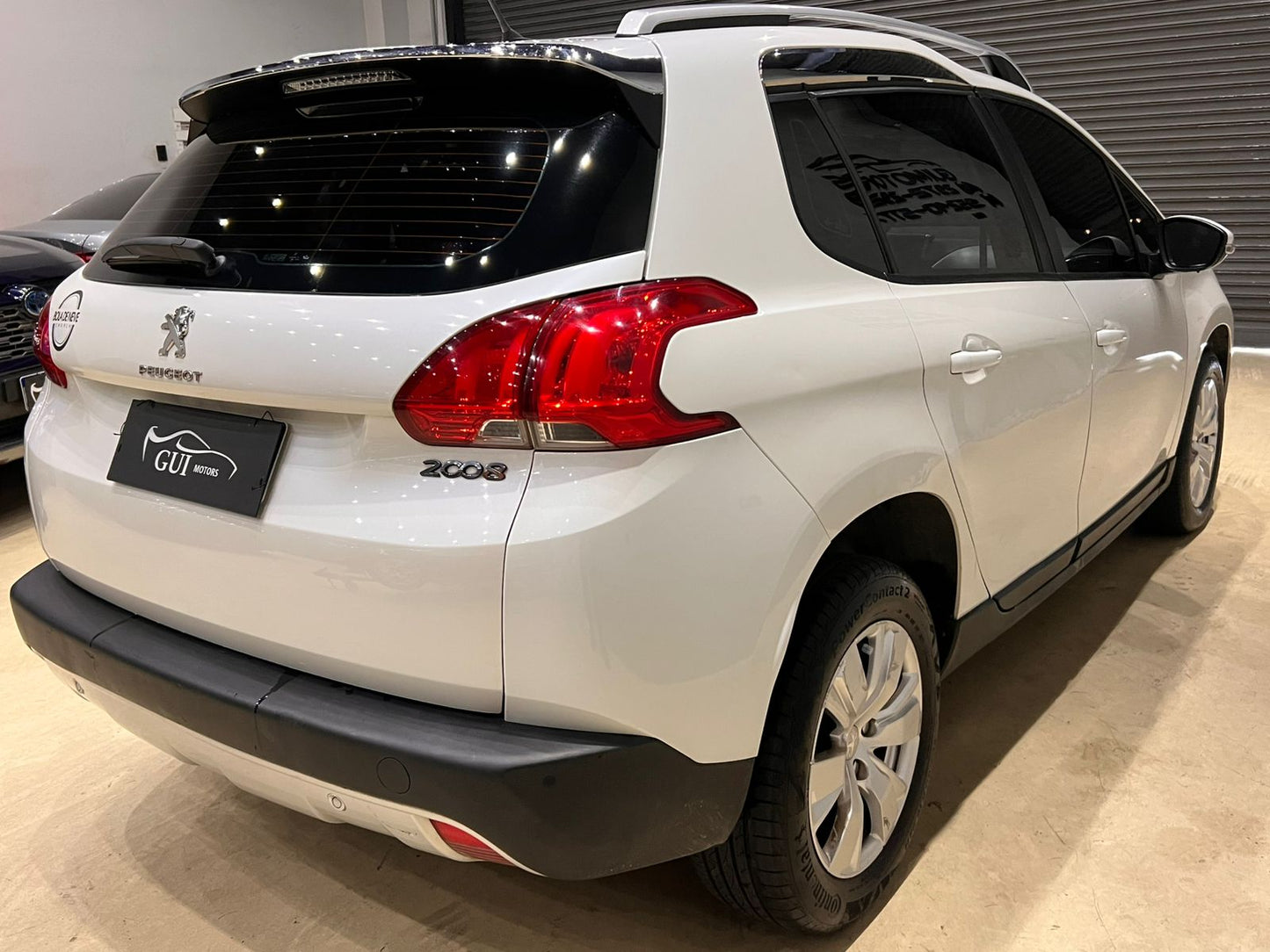 PEUGEOT 2008