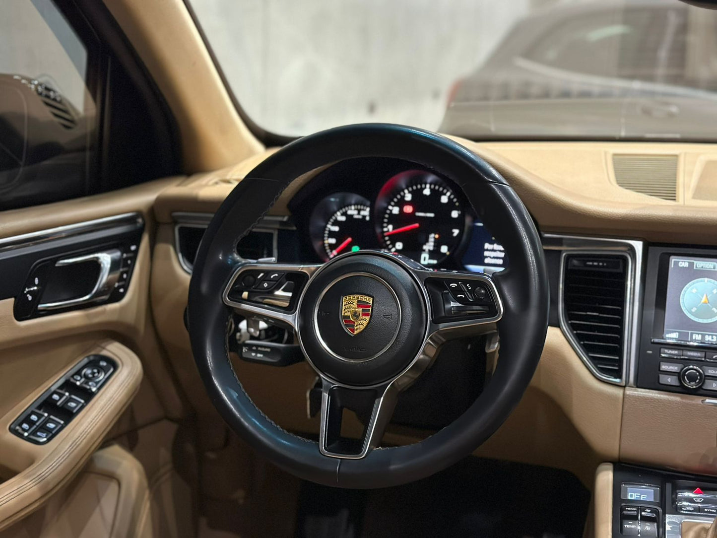 PORSCHE MACAN 2.0