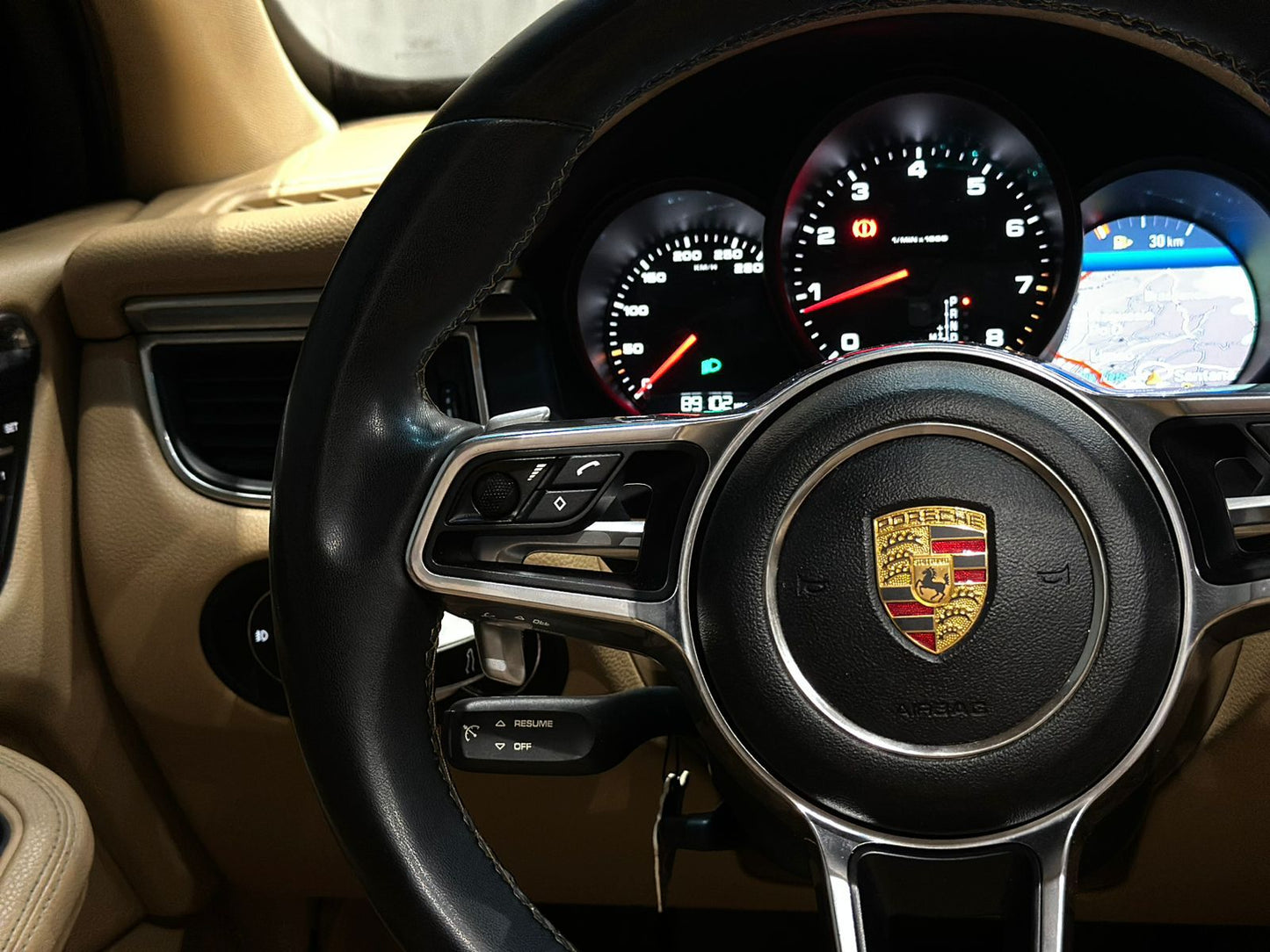 PORSCHE MACAN 2.0