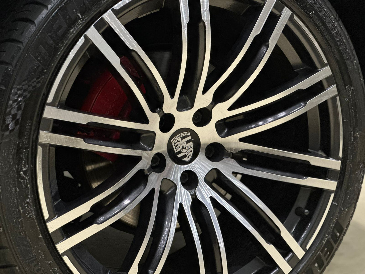 PORSCHE MACAN 2.0