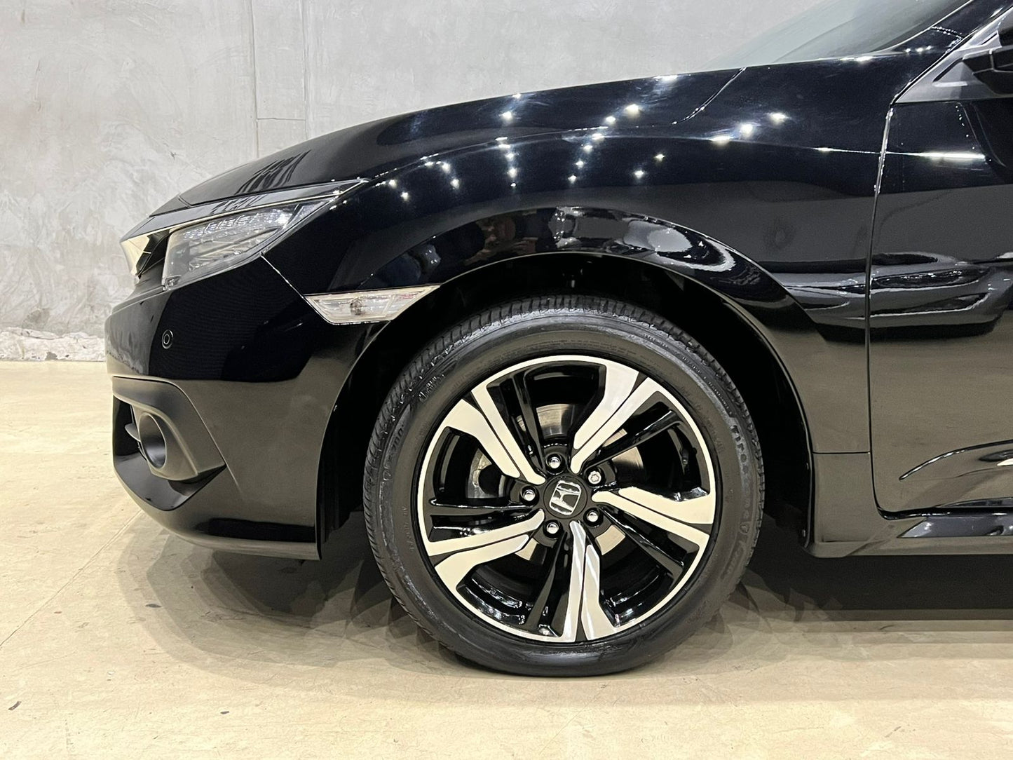 HONDA CIVIC TURBO TOURING 4P CVT