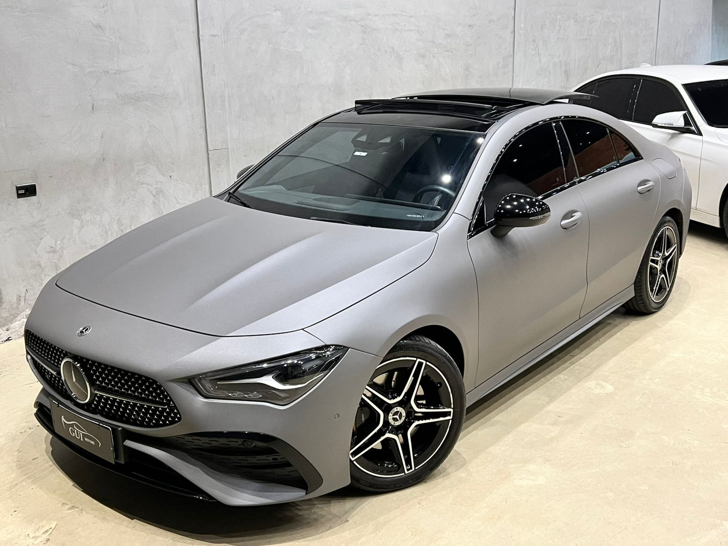 MERCEDES-BENZ CLA 200