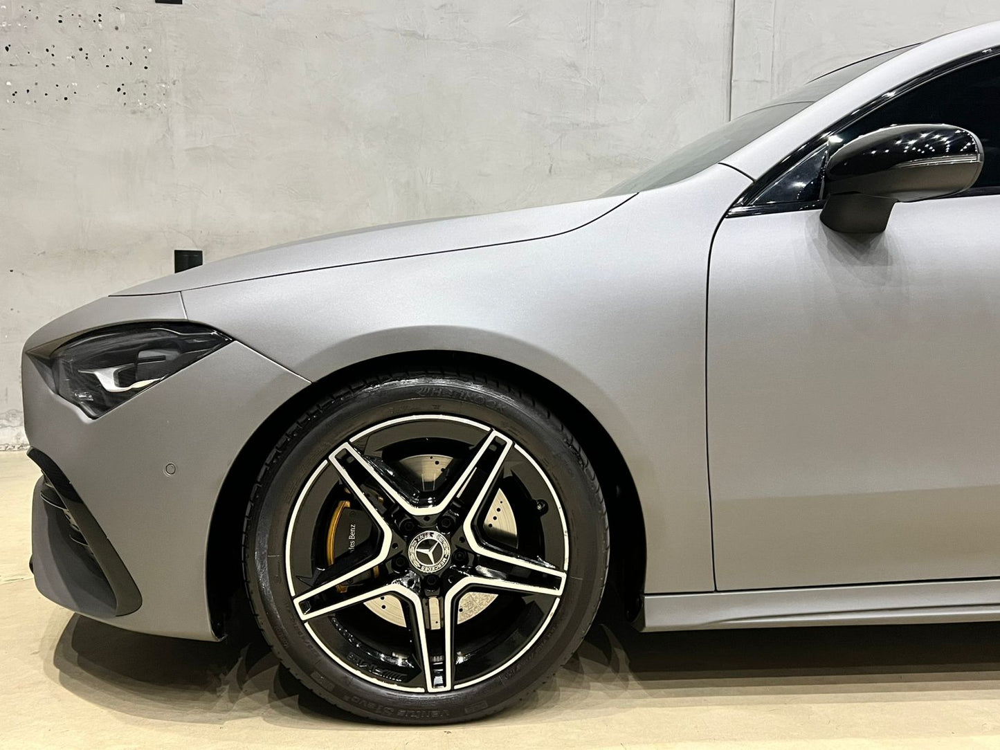 MERCEDES-BENZ CLA 200