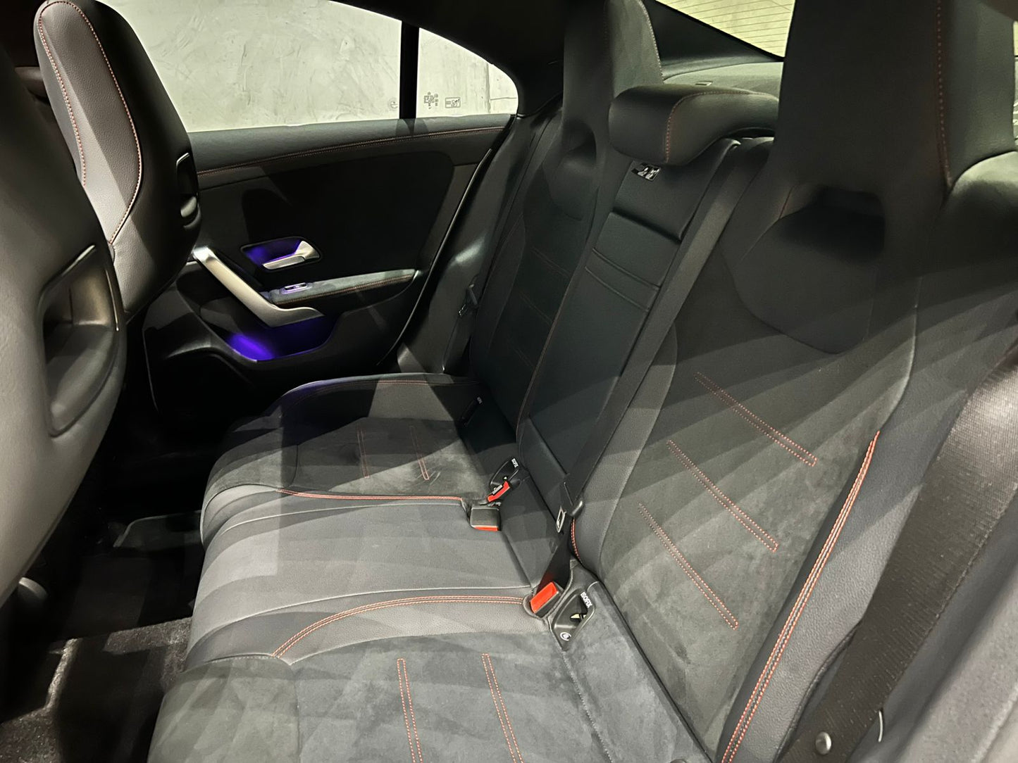 MERCEDES-BENZ CLA 200