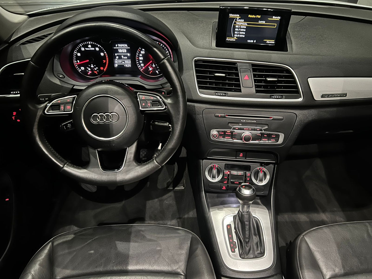 AUDI Q3 2.0 TFSI AMBIENTE QUATTRO 4P GASOLINA S TRONIC