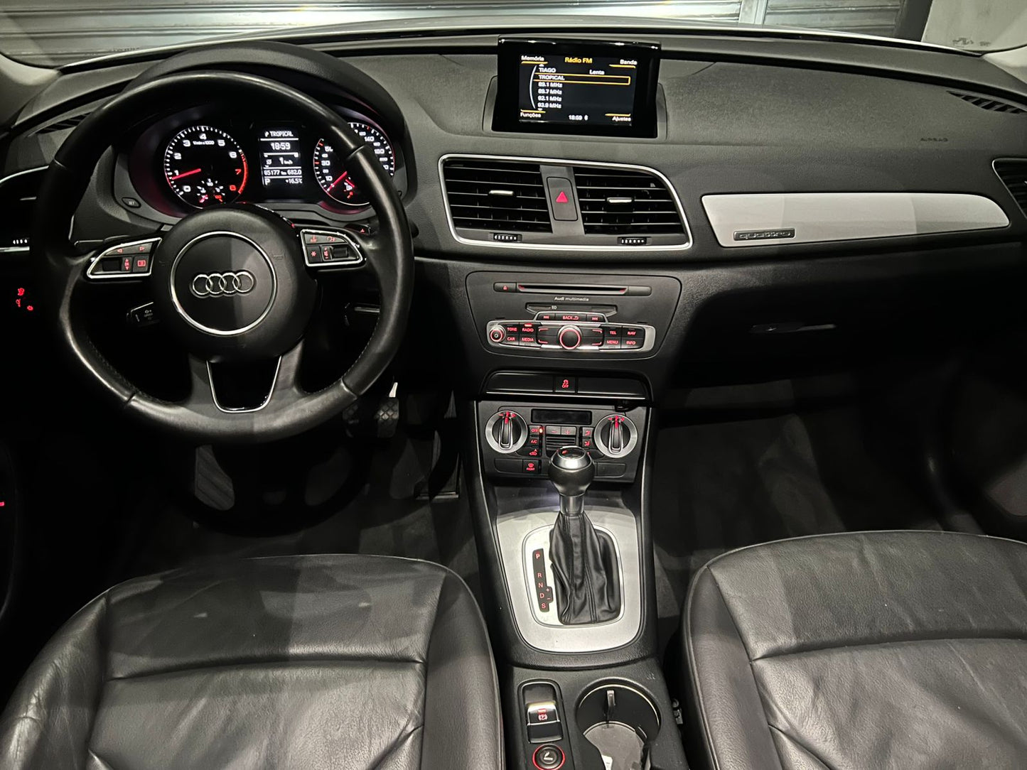 AUDI Q3 2.0 TFSI AMBIENTE QUATTRO 4P GASOLINA S TRONIC