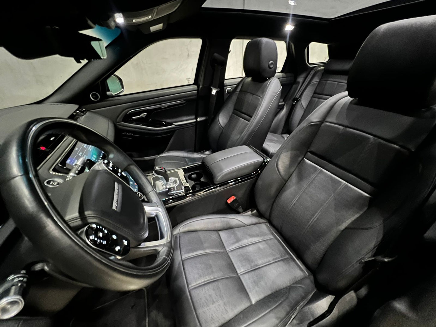 LAND ROVER RANGE ROVER EVOQUE 2.0 P300 GASOLINA MHEV R-DYNAMIC HSE AWD AUTOMÁTICO