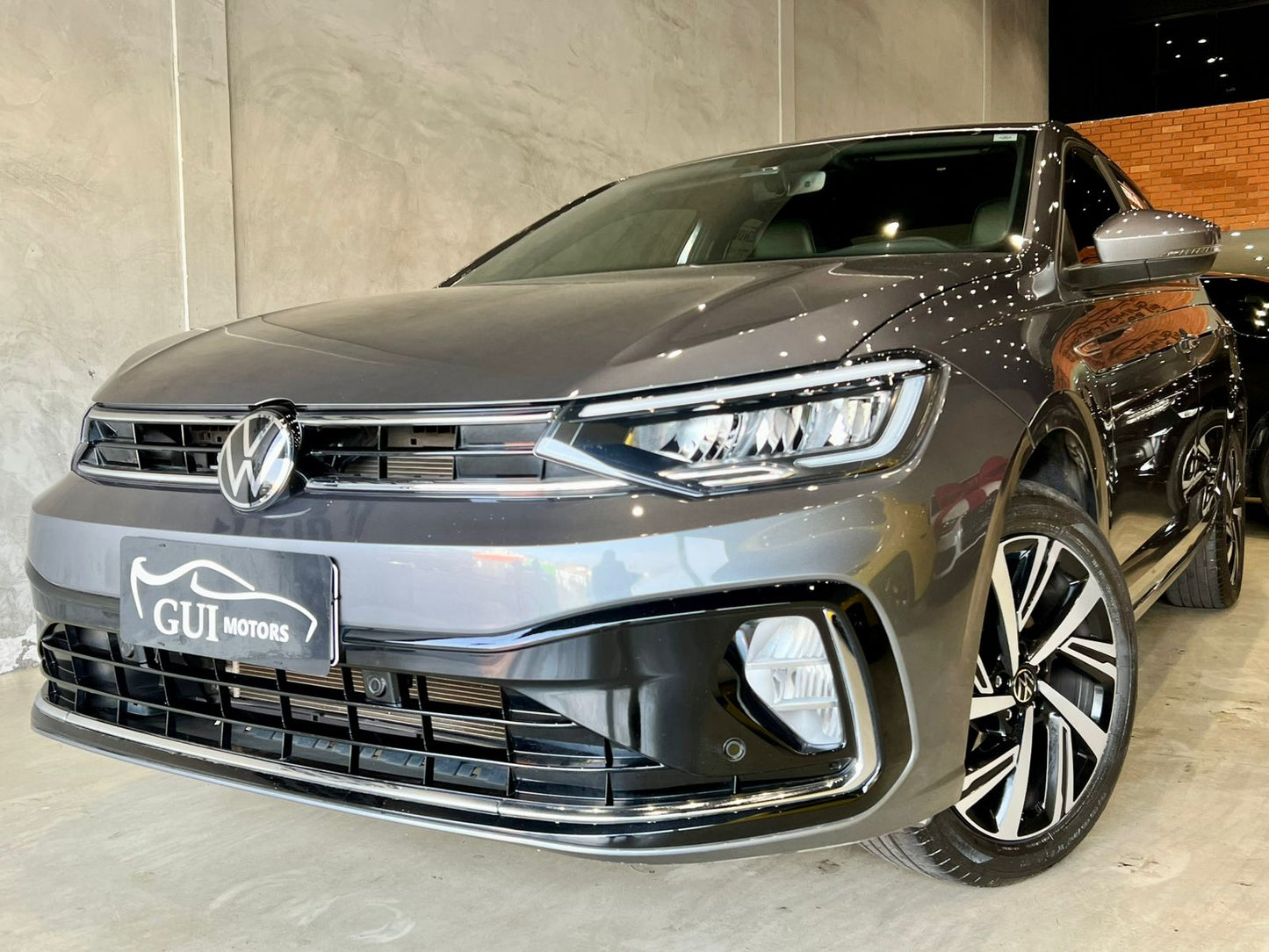 VOLKSWAGEN VIRTUS 1.0 200 TSI HIGHLINE AUTOMÁTICO