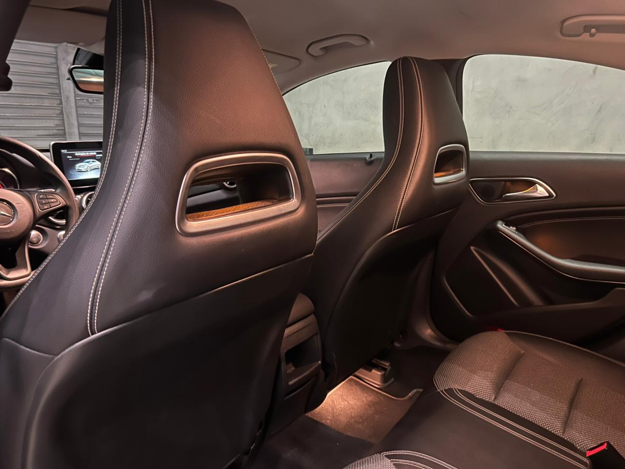 MERCEDES-BENZ CLA 180 1.6 CGI GASOLINA 7G-DCT