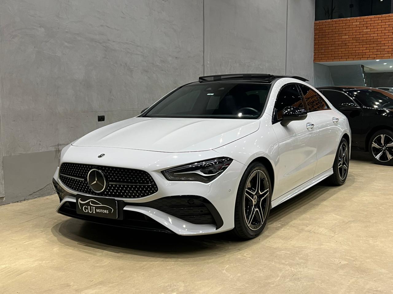 MERCEDES-BENZ CLA 200