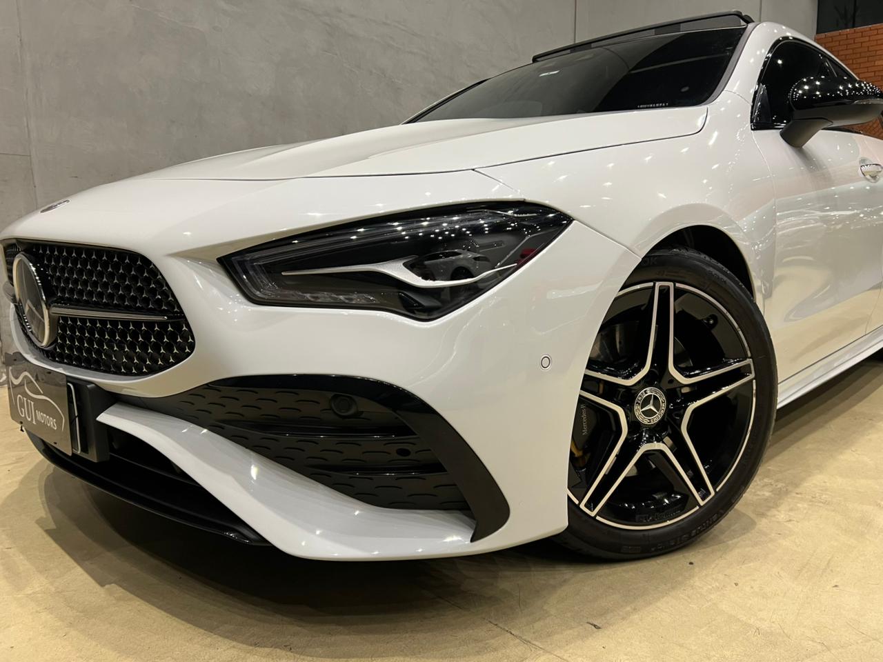 MERCEDES-BENZ CLA 200