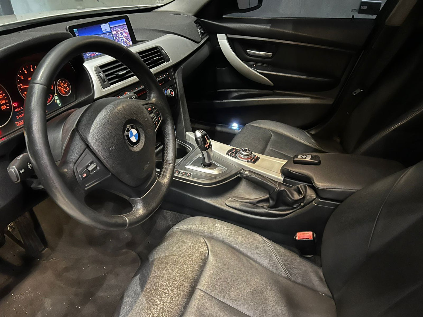 BMW 320I 2.0 SPORT 16V GASOLINA 4P AUTOMÁTICO