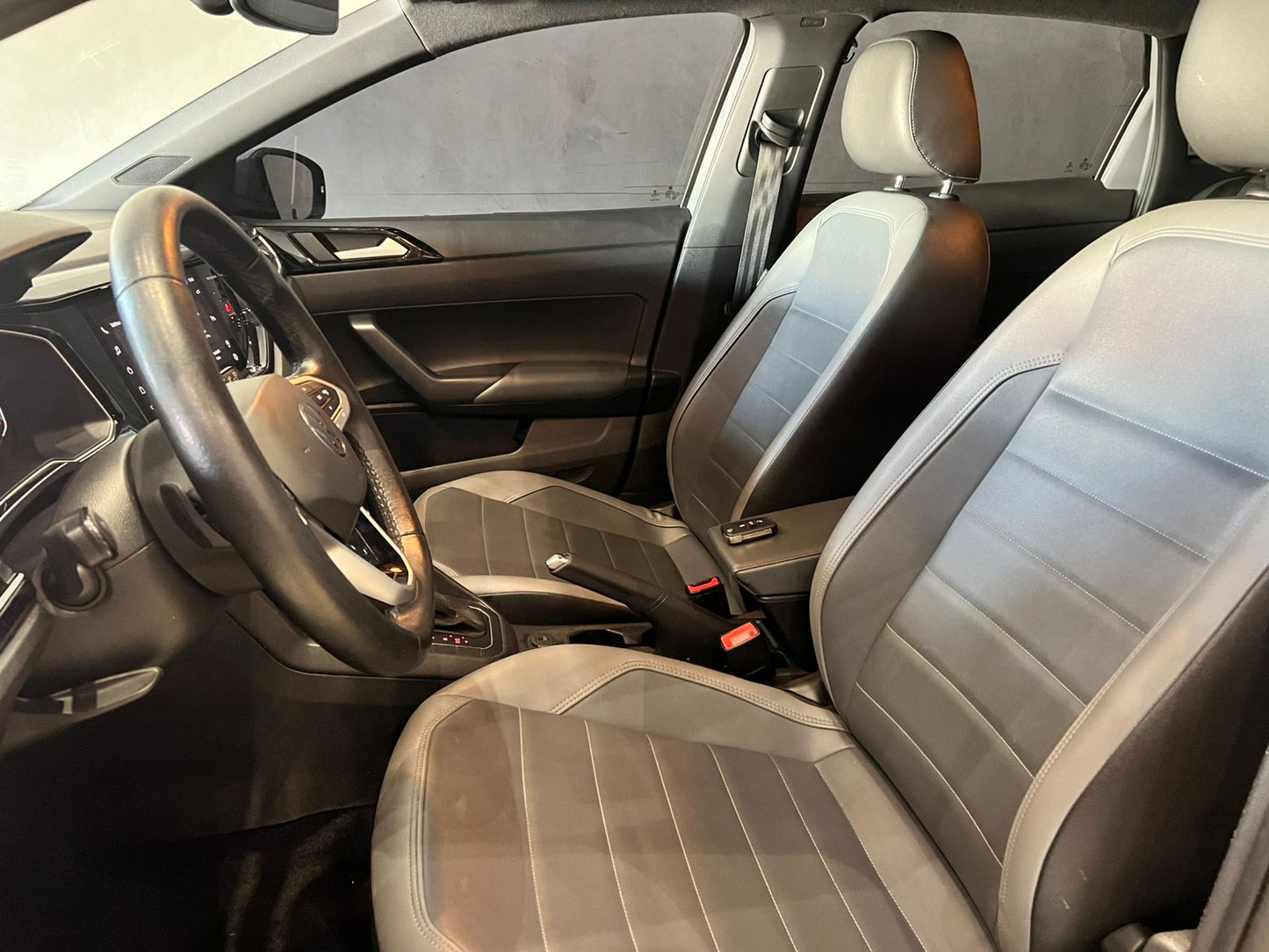 NIVUS 1.0 200 TSI  HIGHLINE