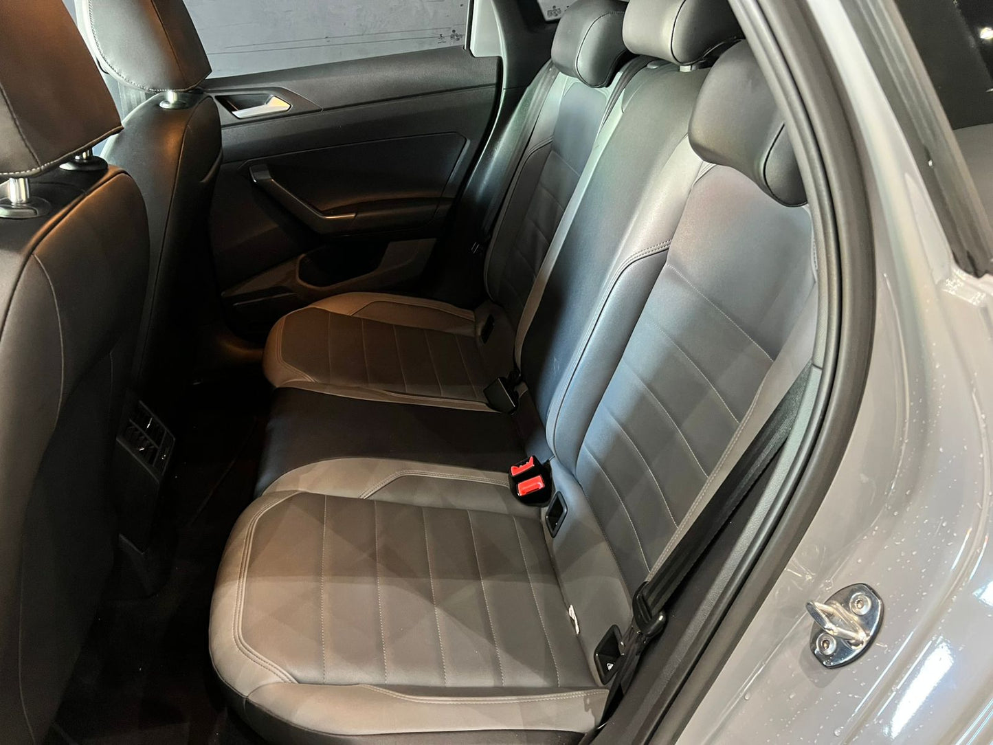 NIVUS 1.0 200 TSI  HIGHLINE