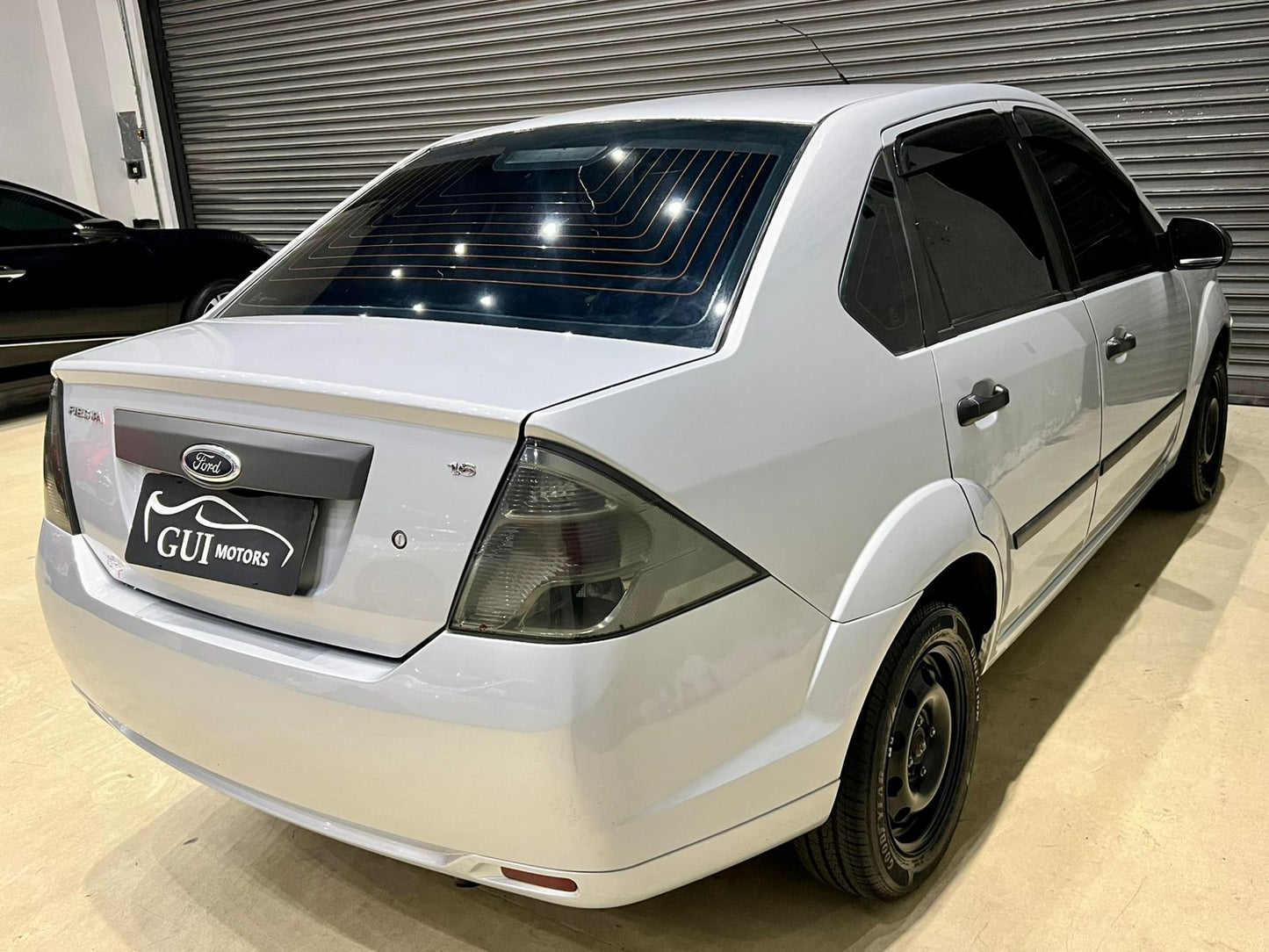 FORD FIESTA 1.6 MPI SEDAN 8V FLEX 4P MANUAL