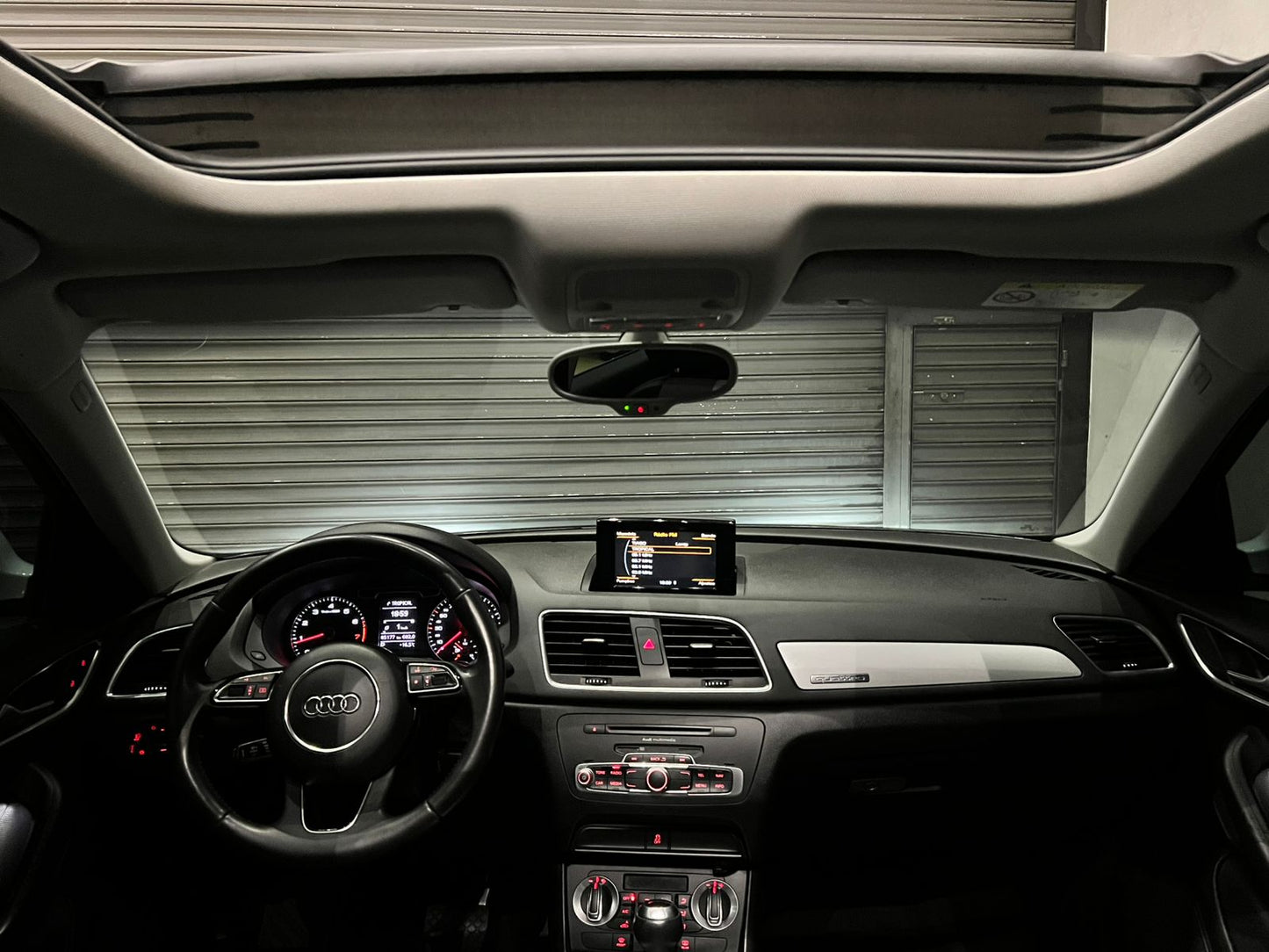 AUDI Q3 2.0 TFSI AMBIENTE QUATTRO 4P GASOLINA S TRONIC