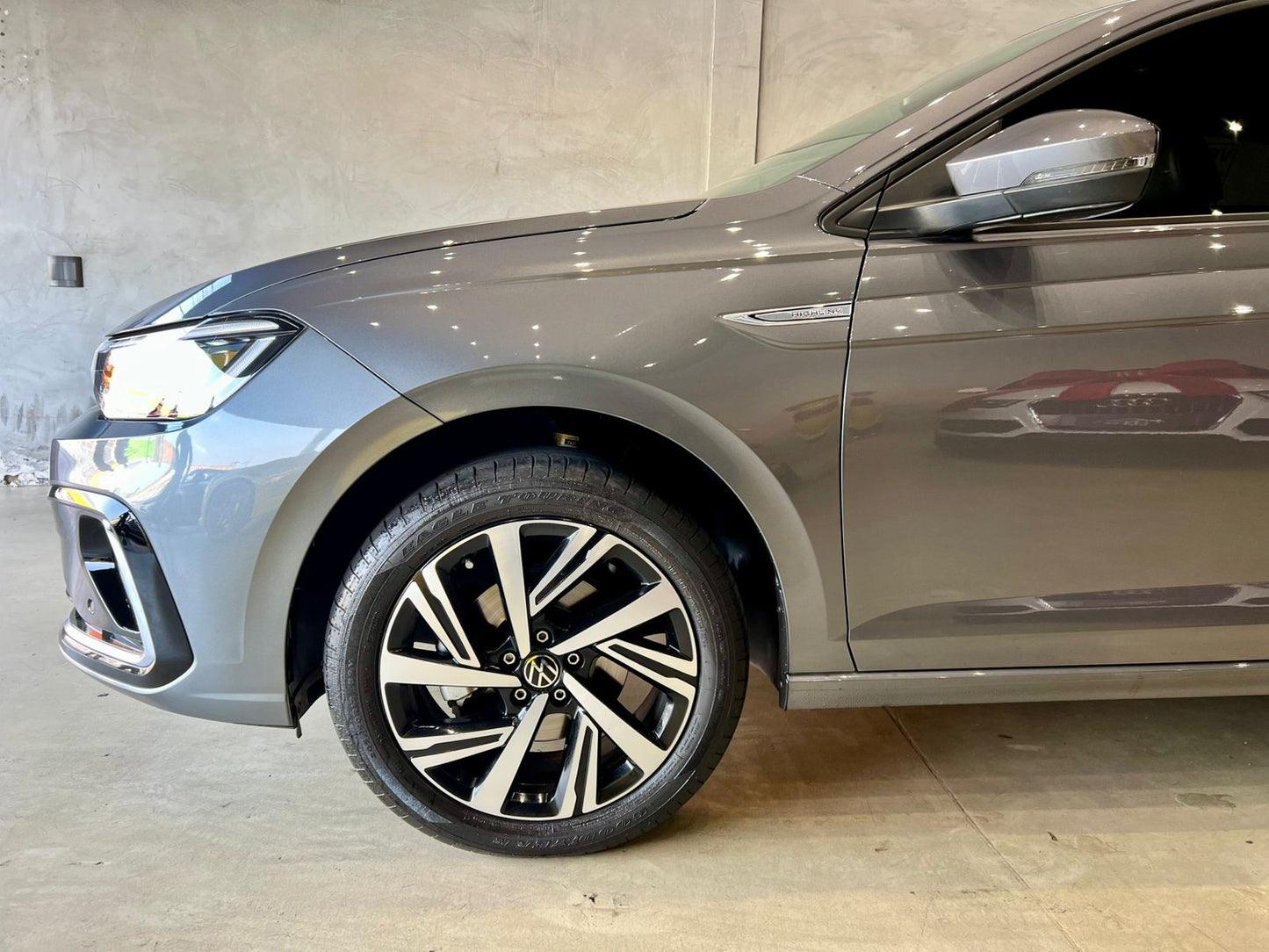 VOLKSWAGEN VIRTUS 1.0 200 TSI HIGHLINE AUTOMÁTICO