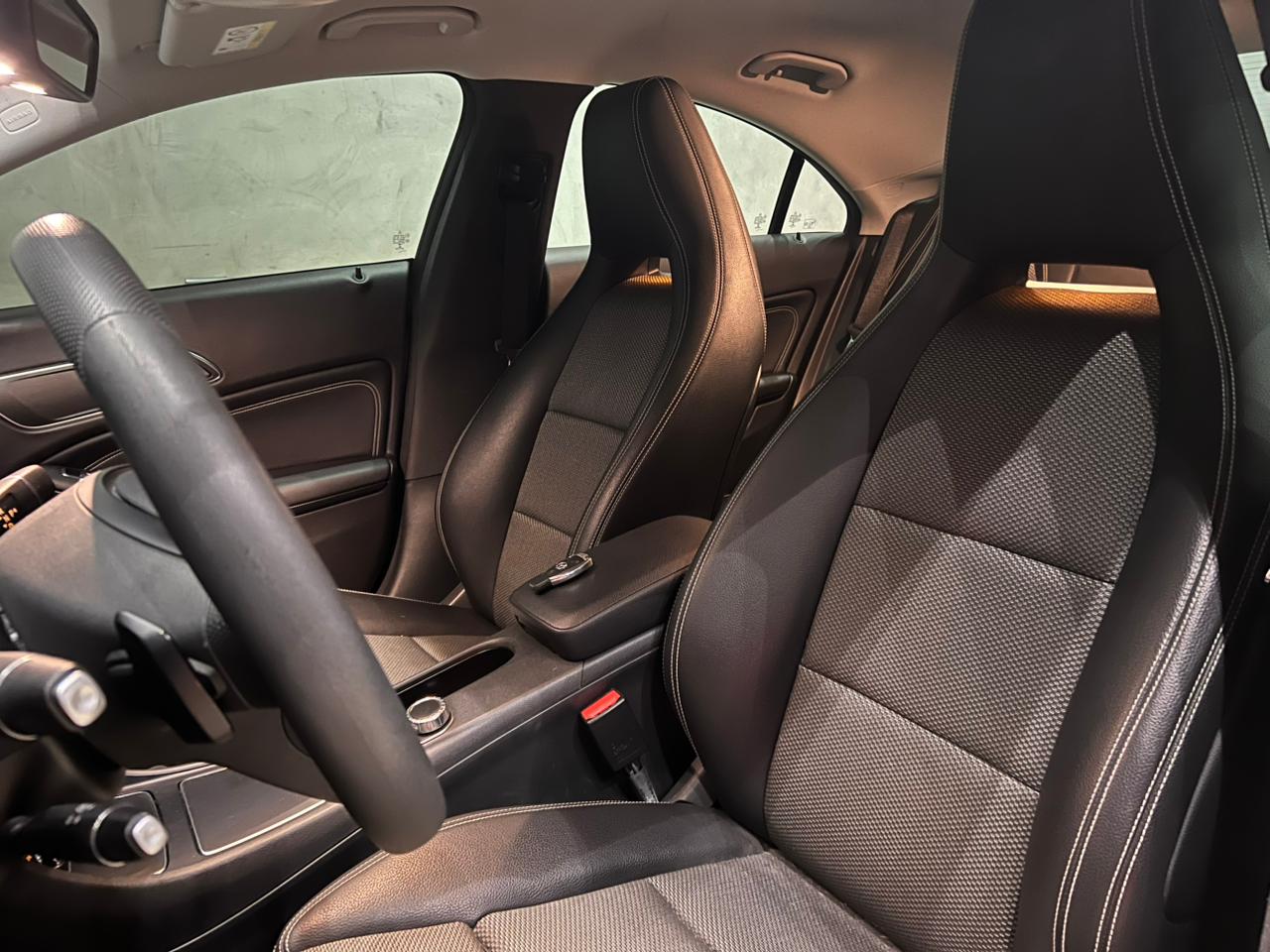 MERCEDES-BENZ CLA 180 1.6 CGI GASOLINA 7G-DCT