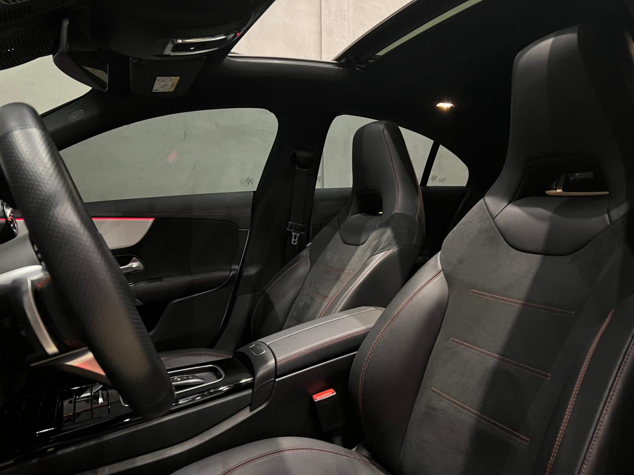 MERCEDES-BENZ CLA 200