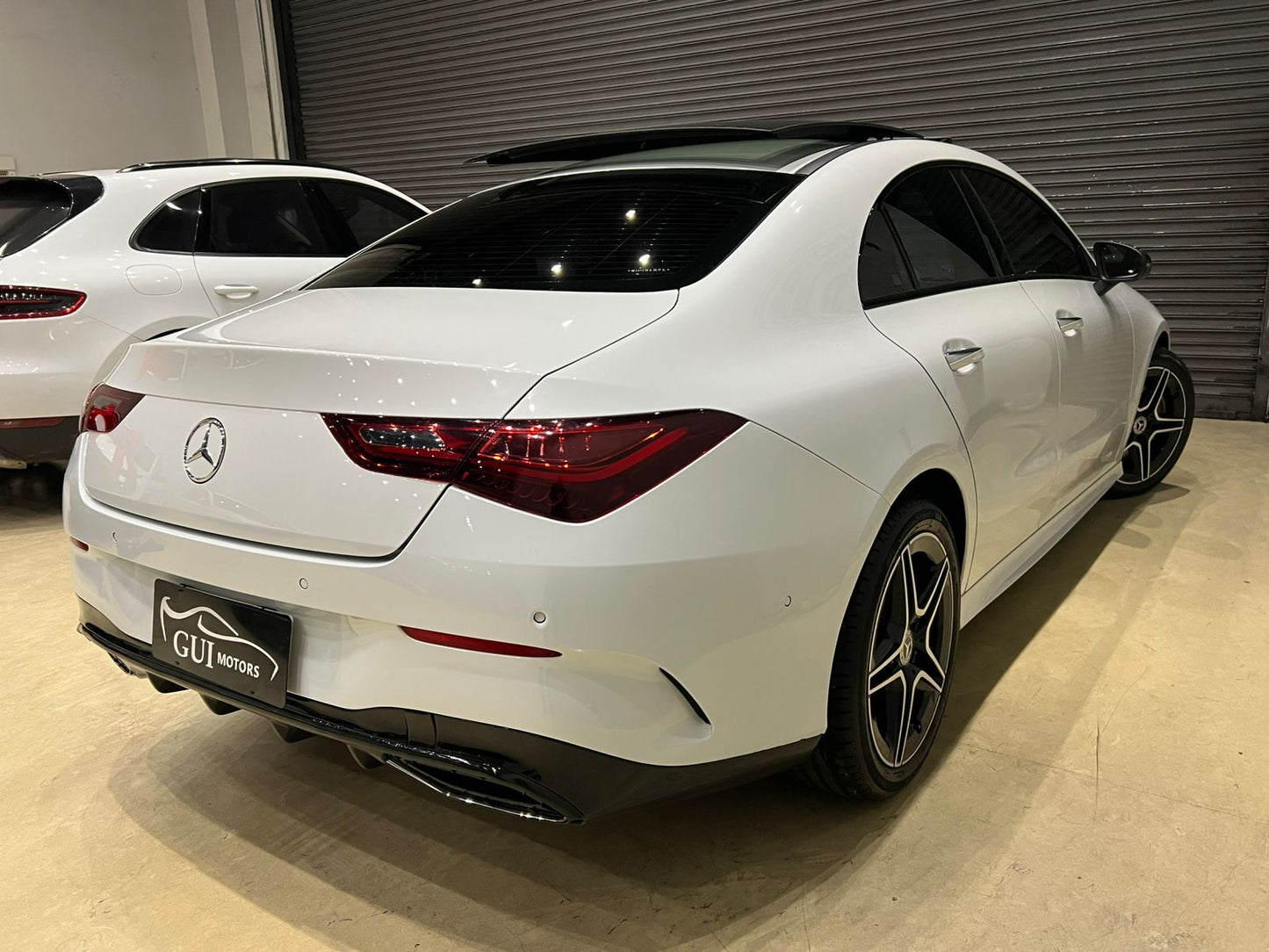 MERCEDES-BENZ CLA 200