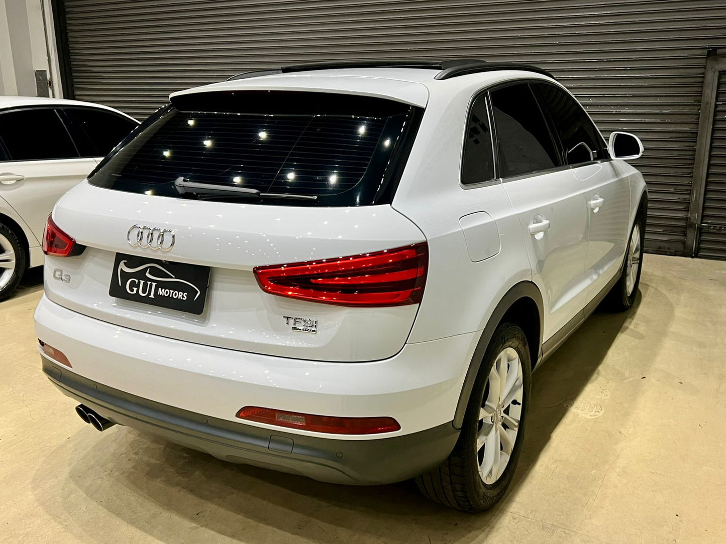 AUDI Q3 2.0 TFSI AMBIENTE QUATTRO 4P GASOLINA S TRONIC